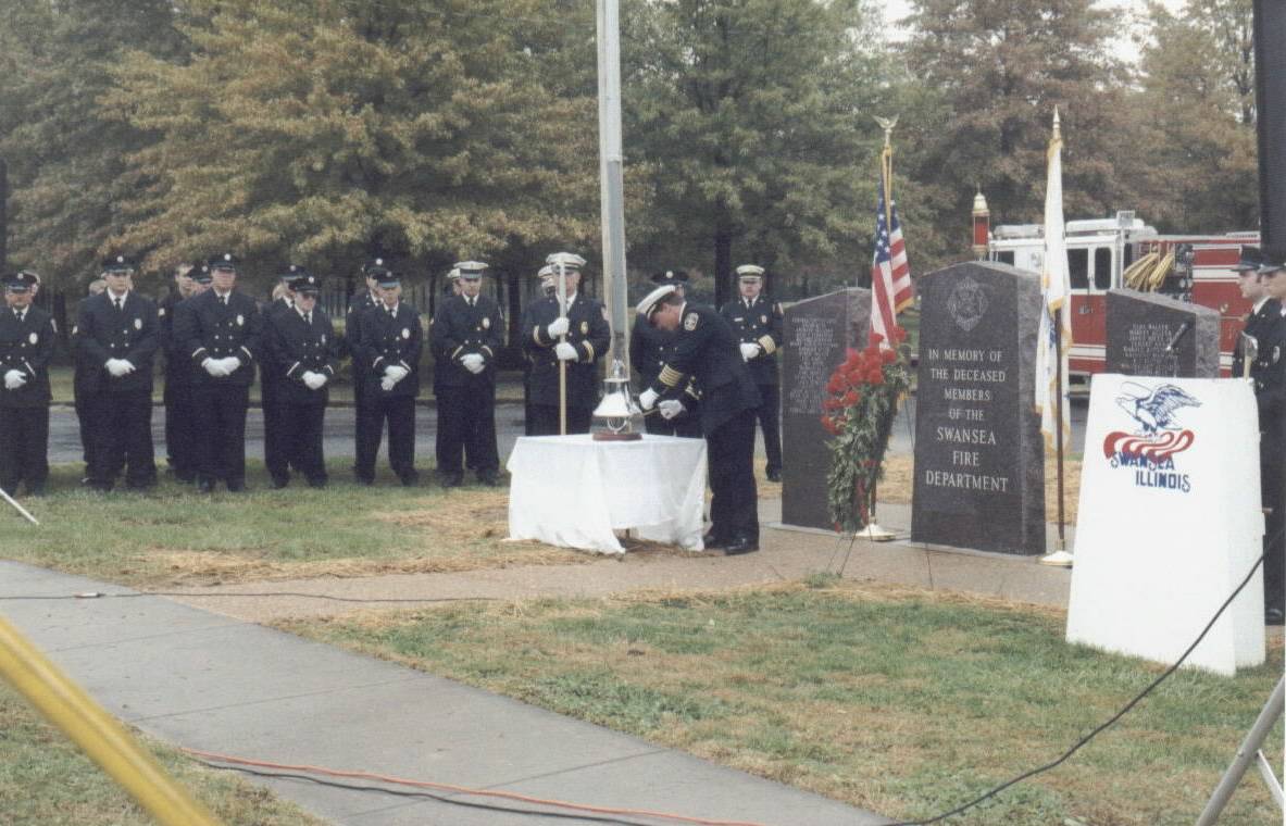 fireDept_memorial_dedication2